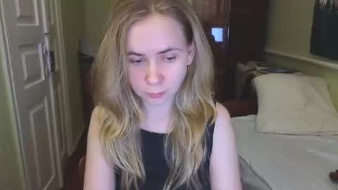 Riley Roo online show from February 23, 5:01 pm