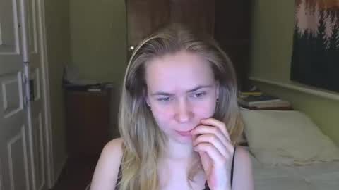 Riley Roo online show from February 20, 5:52 pm