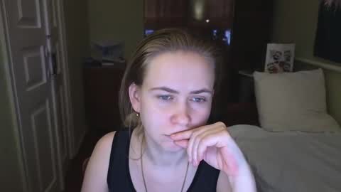 Riley Roo online show from February 5, 5:32 pm