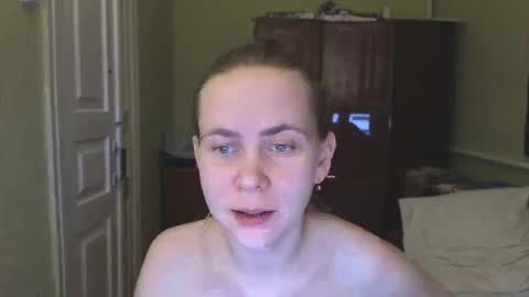 Riley Roo online show from February 25, 5:40 pm