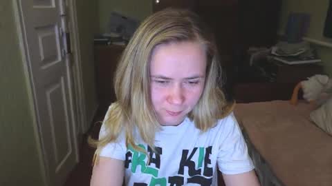 Riley Roo online show from March 10, 6:56 pm