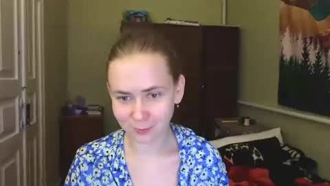 Riley Roo online show from December 3, 6:06 pm