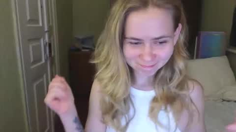 Riley Roo online show from February 3, 4:41 pm