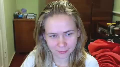 Riley Roo online show from December 13, 6:59 pm