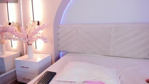 riley_sweet__ online show from July 28, 8:45 pm