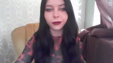Riley online show from June 18, 9:14 am