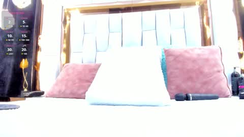 Riley online show from October 14, 11:57 am