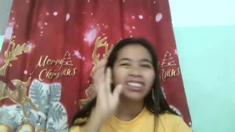Snapshot of rinah856024 chatting on March 12, 5:46 am rinah856024 online show from March 12, 5:46 am
