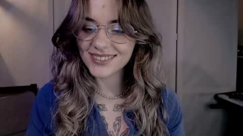 Snapshot of risha_laass chatting on January 16, 5:55 pm risha_laass online show from January 16, 5:55 pm