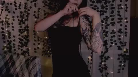 Snapshot of risha_laass chatting on September 27, 8:38 pm risha_laass online show from September 27, 8:38 pm