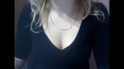 RiveraMaureen online show from November 25, 10:32 pm