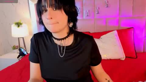 robin D online show from April 19, 6:10 pm