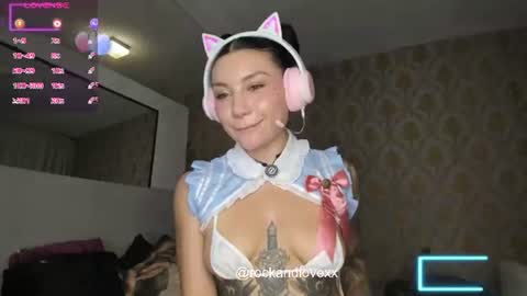Samantha Estephania  online show from June 19, 9:46 am