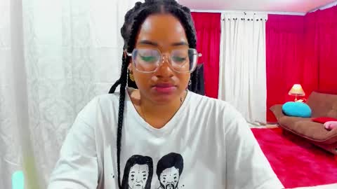 Is A Belle online show from November 24, 12:23 am