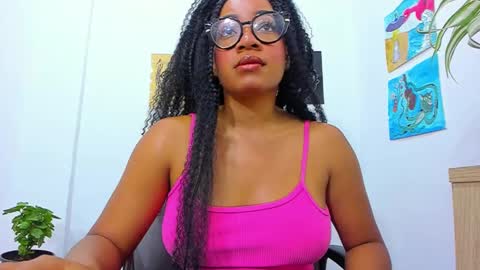 Snapshot of romantic_stargirl chatting on March 3, 11:36 am Is A Belle online show from March 3, 11:36 am