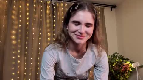 Kylie online show from December 19, 5:27 pm