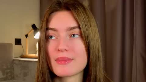 Hi im Monica its my 1st day here online show from November 4, 5:12 am