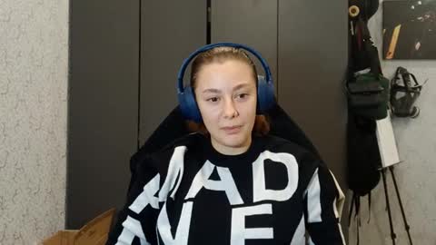 Kiki online show from October 5, 9:25 am