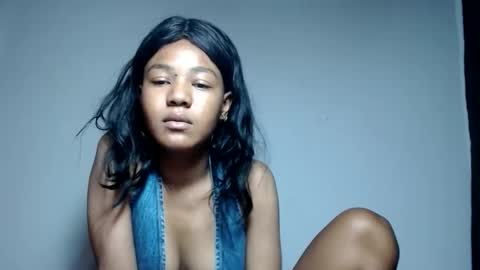 rose69267472 online show from April 25, 2:03 pm