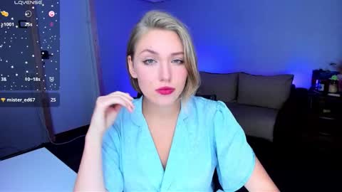 Snapshot of rose_brooks chatting on September 30, 8:46 pm Rose but u can call me princess online show from September 30, 8:46 pm