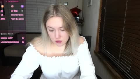 Snapshot of rose_brooks chatting on January 20, 8:07 pm Rose but u can call me princess online show from January 20, 8:07 pm
