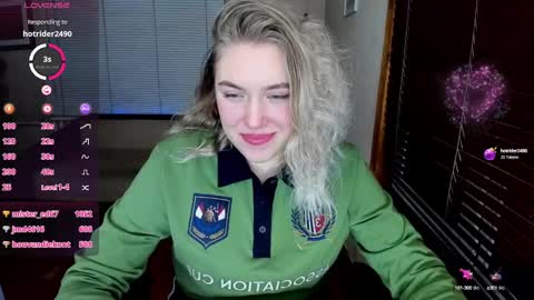 Snapshot of rose_brooks chatting on December 26, 7:27 pm Rose but u can call me princess online show from December 26, 7:27 pm