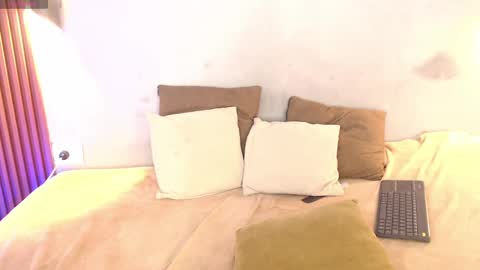 rose_crimson online show from October 7, 11:20 pm