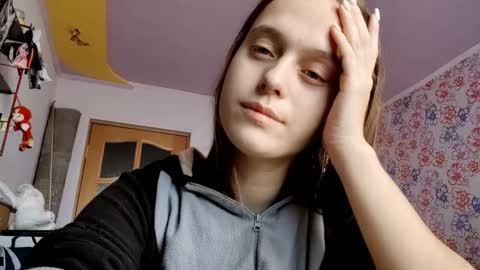 Sophie online show from December 5, 1:49 am