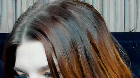 Snapshot of roseblanche2k chatting on January 3, 11:12 pm Florin online show from January 3, 11:12 pm