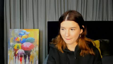 Snapshot of roseblanche2k chatting on December 6, 11:13 pm Florin online show from December 6, 11:13 pm