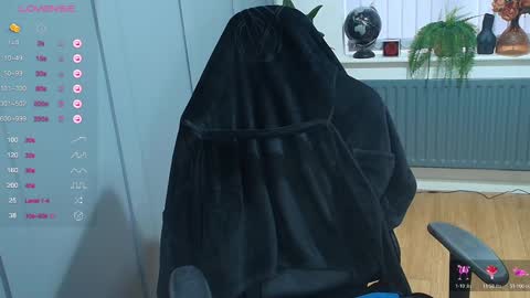 Snapshot of rosekate97 chatting on February 10, 9:47 am rose97 online show from February 10, 9:47 am