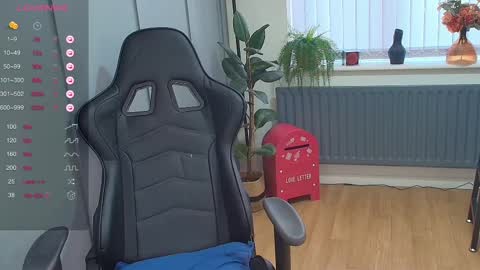 Snapshot of rosekate97 chatting on March 4, 8:57 am rose97 online show from March 4, 8:57 am