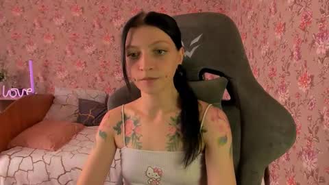 Lola online show from October 20, 6:27 am