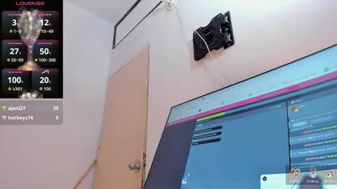 roselyn online show from February 3, 6:40 am