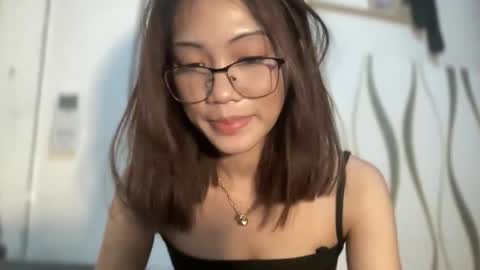 rosemae07 online show from May 17, 4:06 pm
