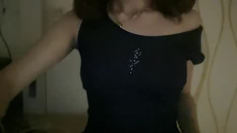 rosemae07 online show from May 19, 6:59 pm