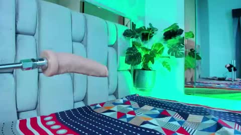 Rose online show from March 18, 5:45 am