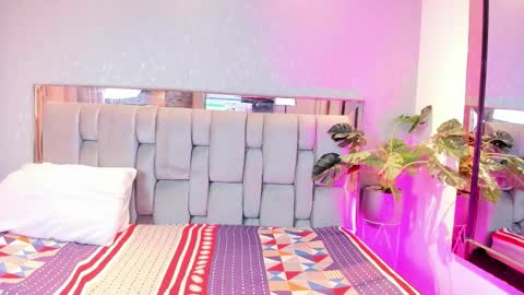 Rose online show from March 4, 5:36 am