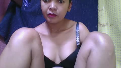 rosia685234 online show from October 15, 8:17 am