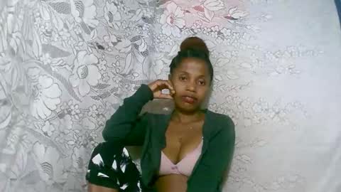 rosia online show from November 28, 2:47 am