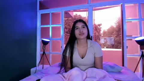 Rosie online show from April 29, 5:30 pm