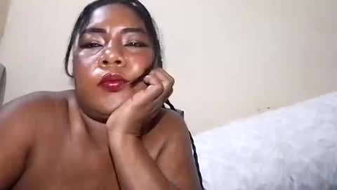 rosmerynavarro online show from October 2, 4:39 am