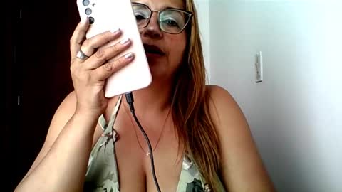 Rossana  online show from May 22, 4:27 pm