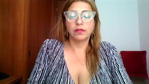 Rossana  online show from May 12, 4:13 pm