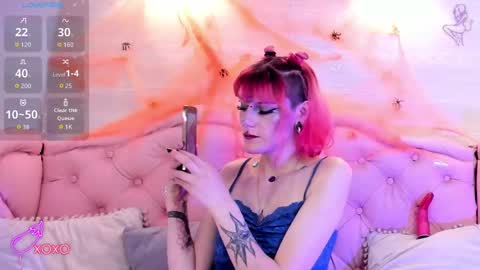 Snapshot of rossiie_hunt_ chatting on October 4, 7:07 pm rossiie_hunt_ online show from October 4, 7:07 pm