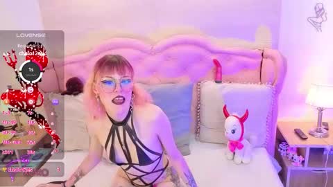 rossiie_hunt_ online show from November 14, 6:30 pm