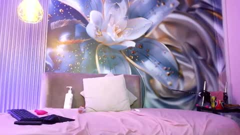 rouxinferno_cr online show from March 2, 5:08 am