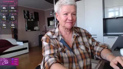 Roxana online show from February 5, 1:14 pm