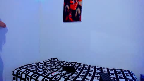 roxy online show from February 6, 5:35 am