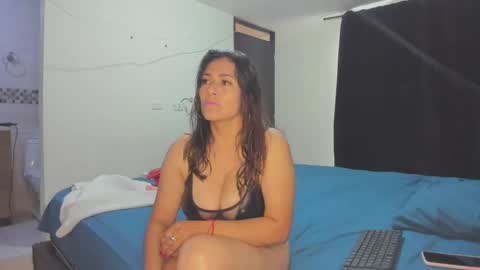 roxanasexy2025 online show from March 2, 12:14 pm